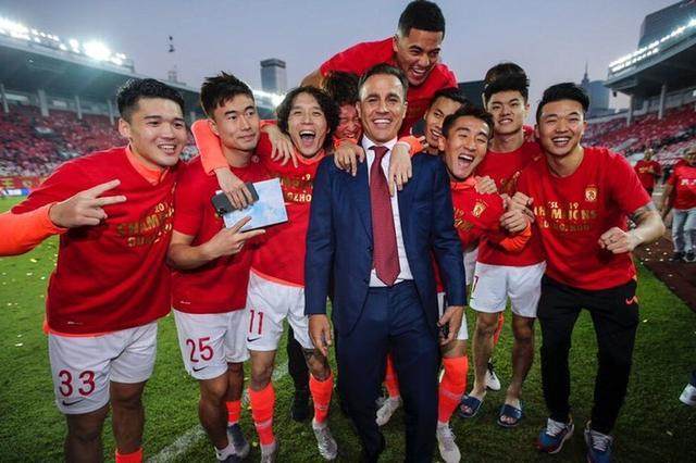 开云官方入口-多队欠薪+无力经营！中超频现黑天鹅 遇最严峻考验